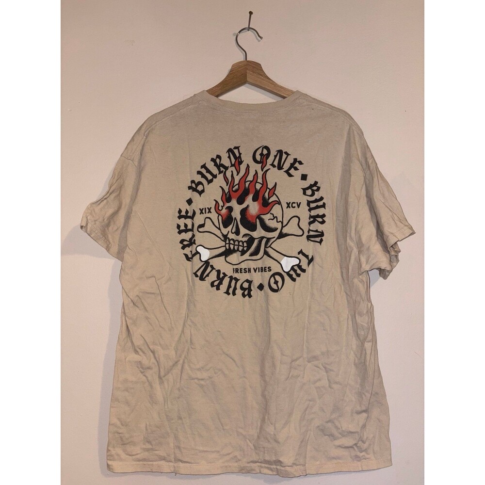 Fresh Vibes Skater Skull Flame Shirt - Size XL